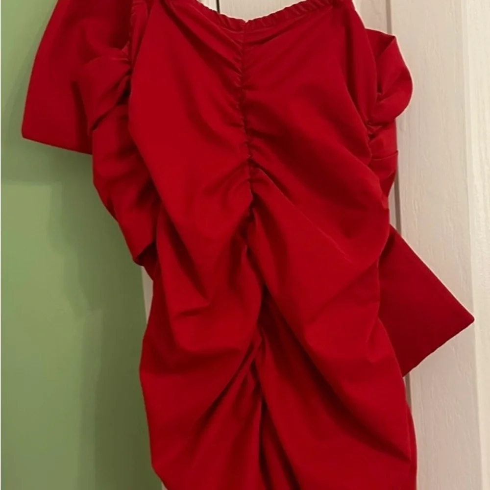 NWTags Zara red ruched‎ bow vneck mini dress size small